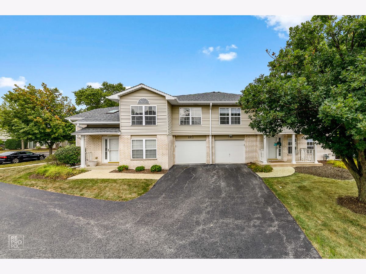 Townhomes Rented Riverbrook Naperville Illinois, 1312 Sugar