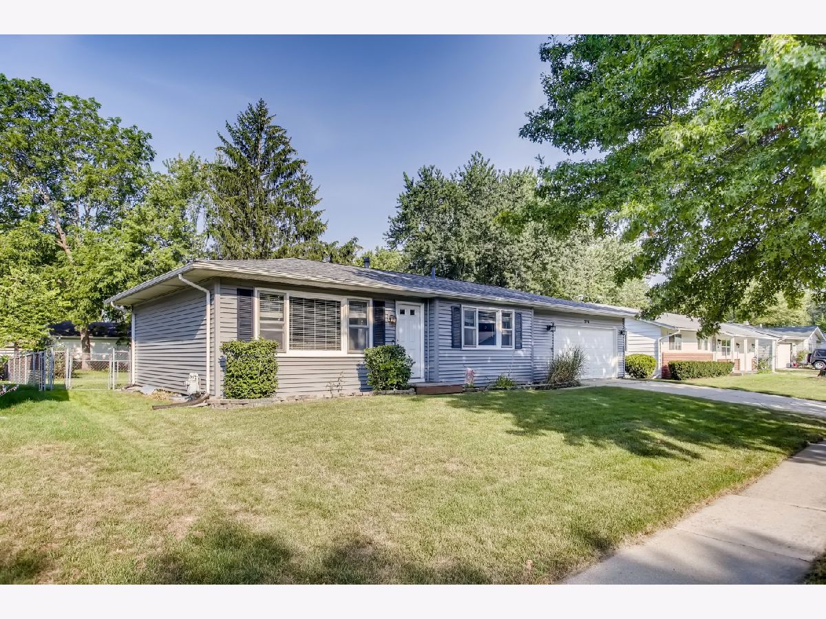 Homes & Condos & Townhomes Sold College Park Elgin Illinois, 370 Princeton