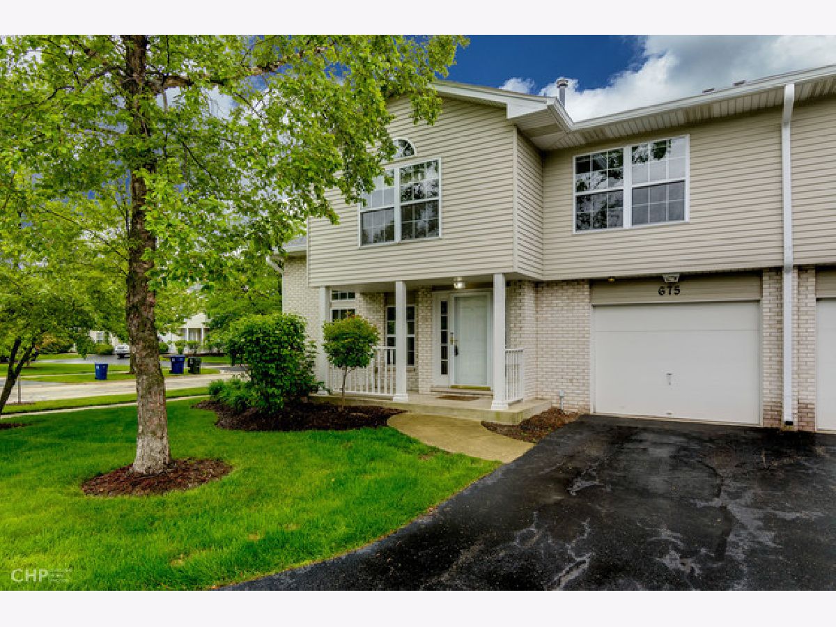 Townhomes Rented Riverbrook Naperville Illinois, 675 Beaver