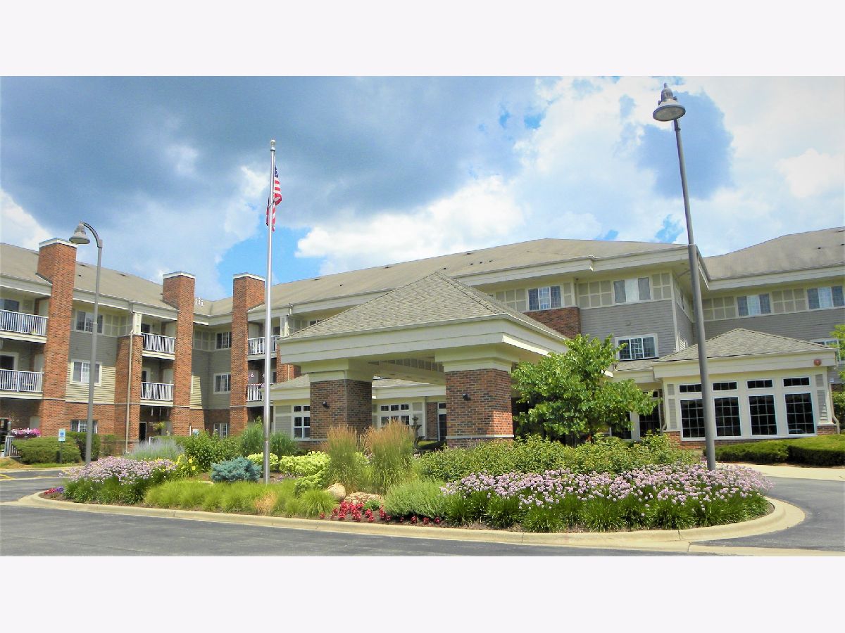 Condominiums Rented The Greens Of Elgin Elgin Illinois, 801 Mclean