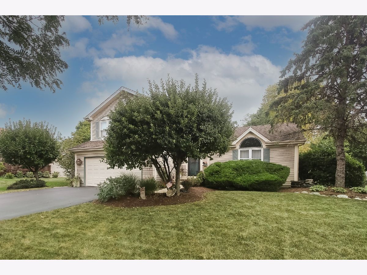 Homes Sold Millers Grove Lake Zurich Illinois, 1026 Holly