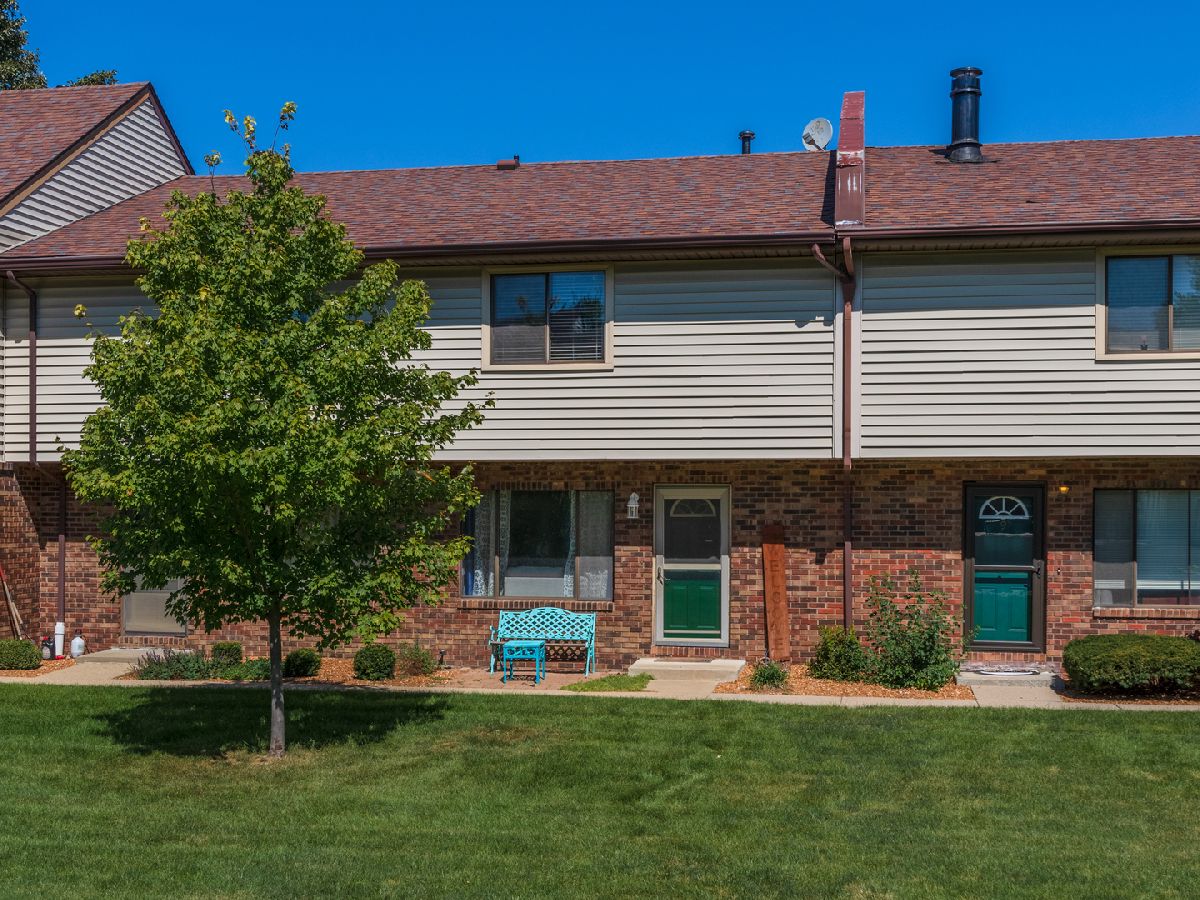 Condos & Townhomes Sold Vernon Crossing Normal Illinois, 1405 Vernon