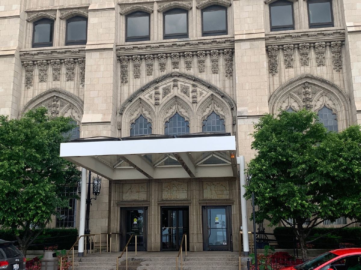 Condominiums Sold Lake Shore Place Chicago Illinois, 680 Lake Shore