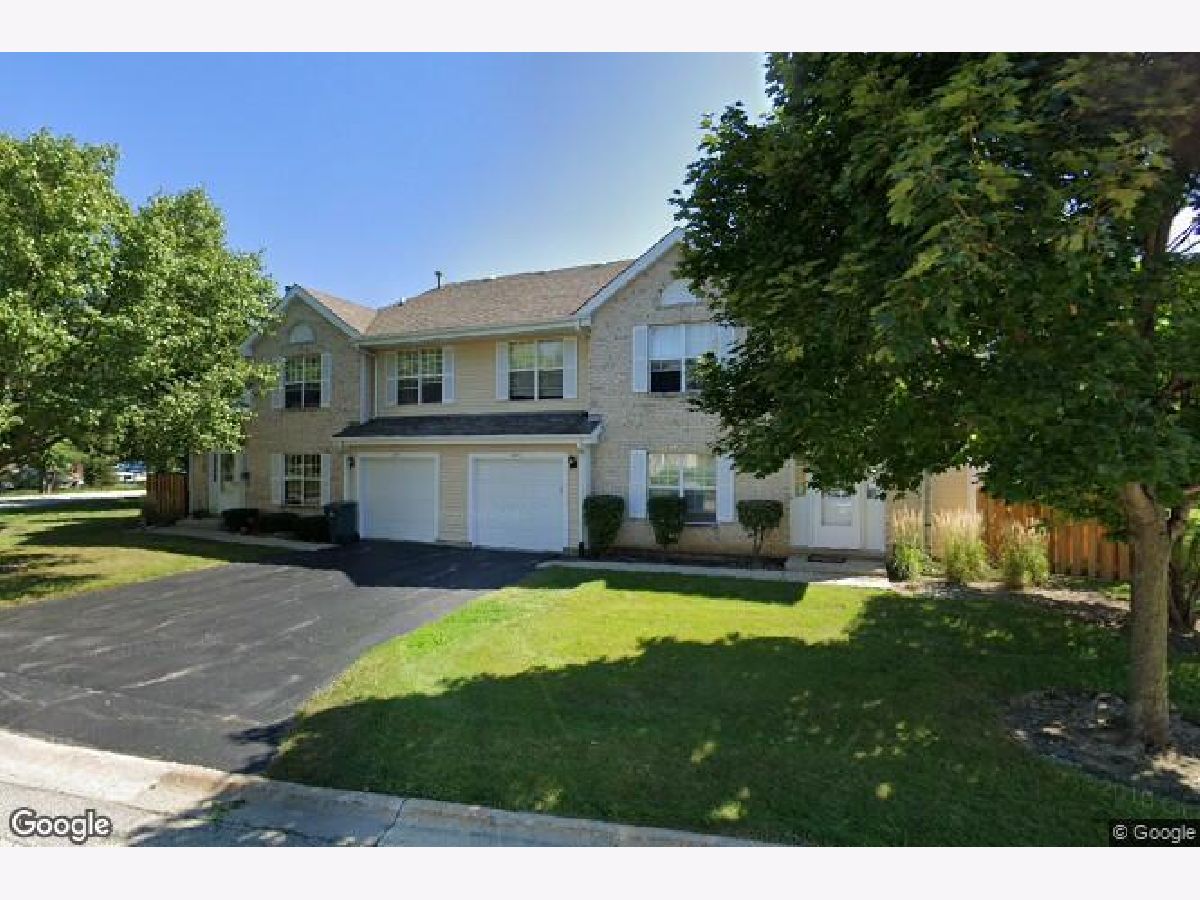 Townhomes & Homes Rented Kensington Gurnee Illinois, 285 Kensington