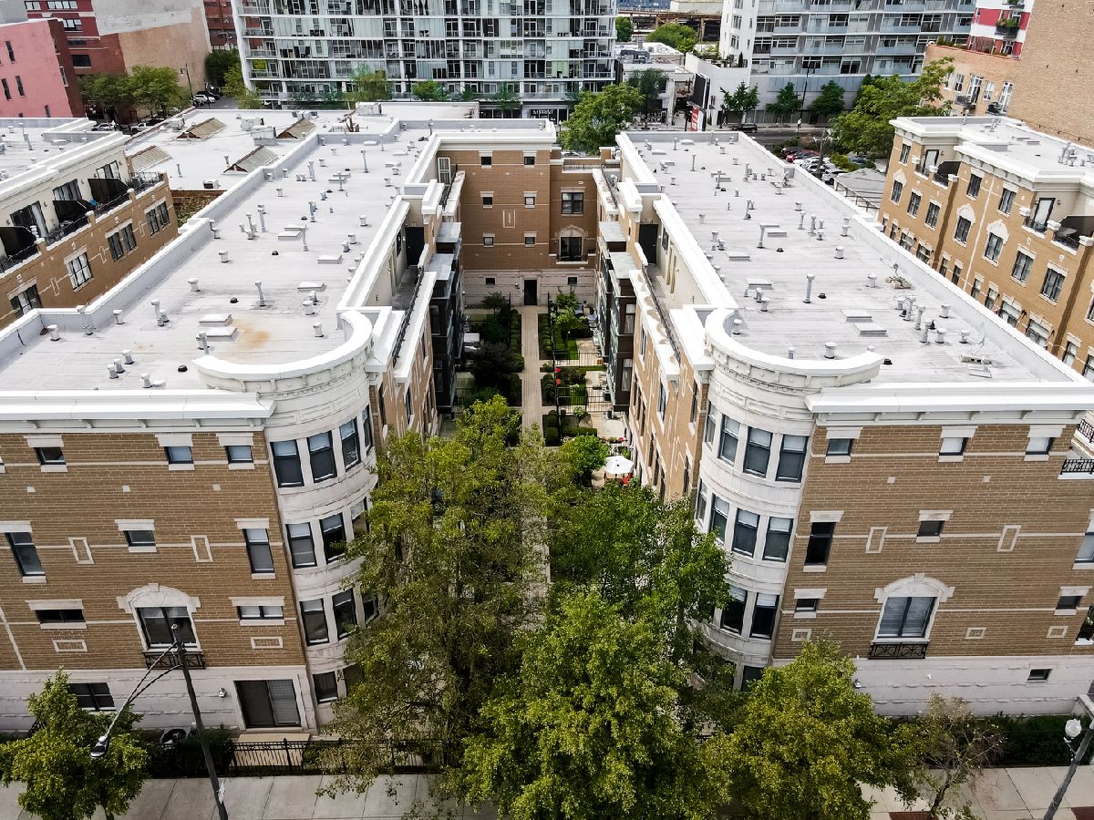 Townhomes Rented Kensington Park Ii Chicago Illinois, 1654 Indiana