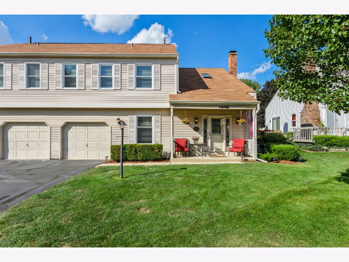 Townhomes & Condos & Homes Sold Woodcreek Huntley Illinois, 11616 Pine