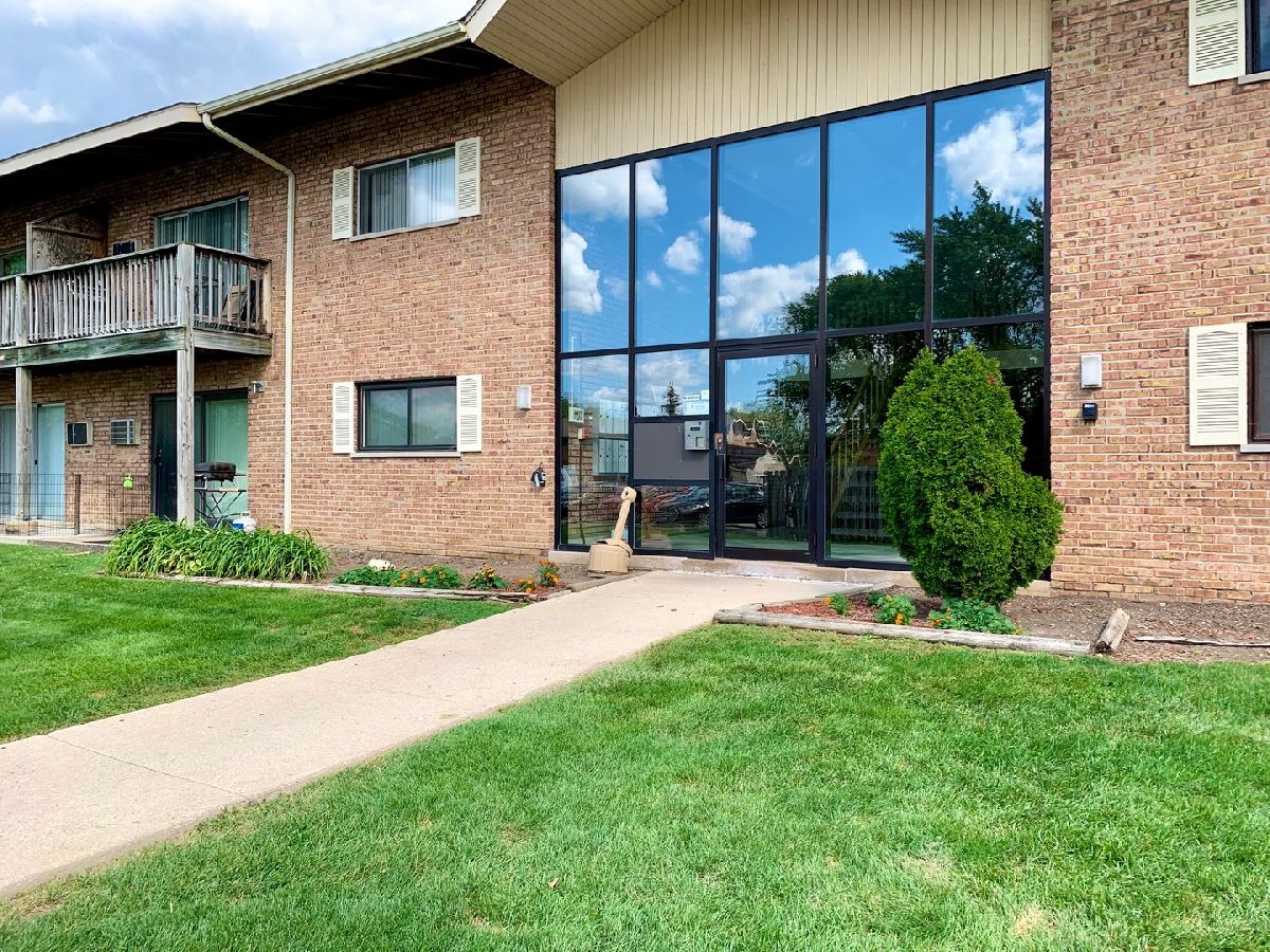 Condominiums Sold Brookdale At Darien Condominiums Darien Illinois, 7425 Brookdale