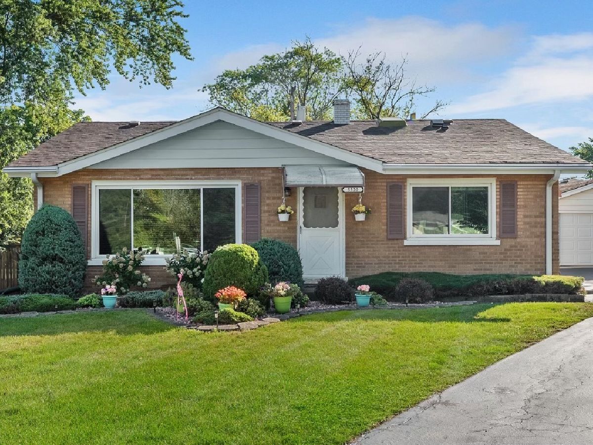 Homes Sold Friendly Oaks Oak Forest Illinois, 5520 Babette