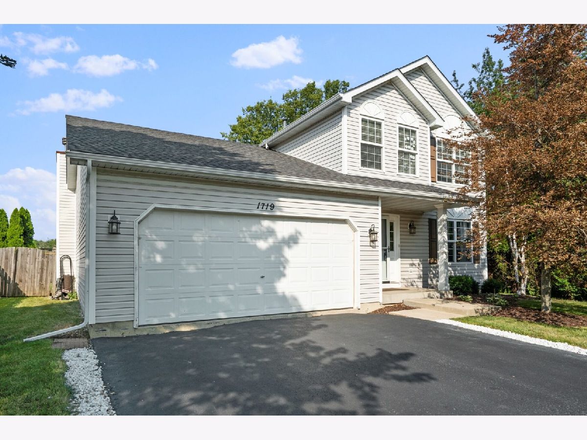 Homes Sold Sunset Ridge East Plainfield Illinois, 1719 Parkside