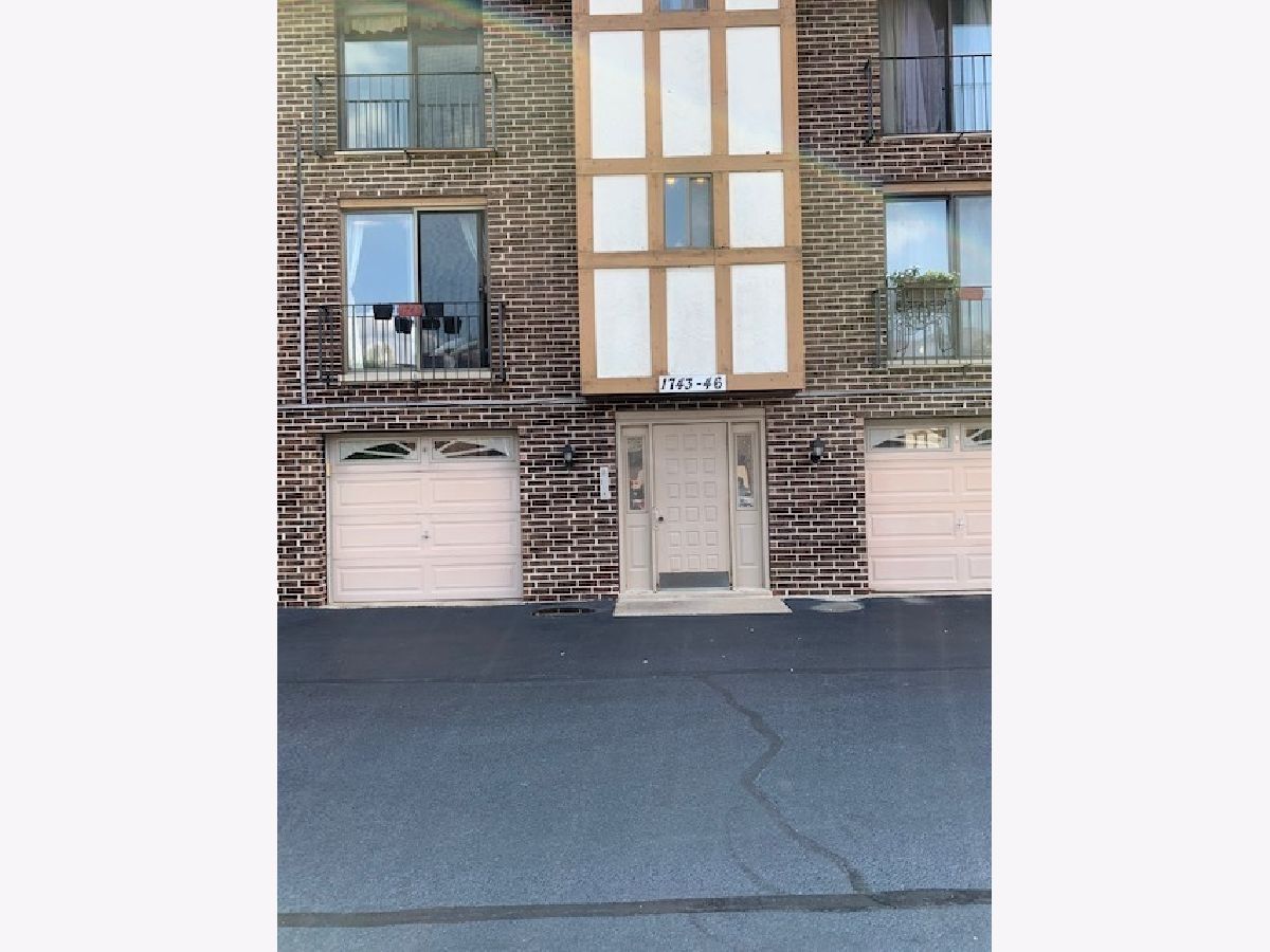 Condominiums Rented Cambridge Cove Naperville Illinois, 1745 Washington