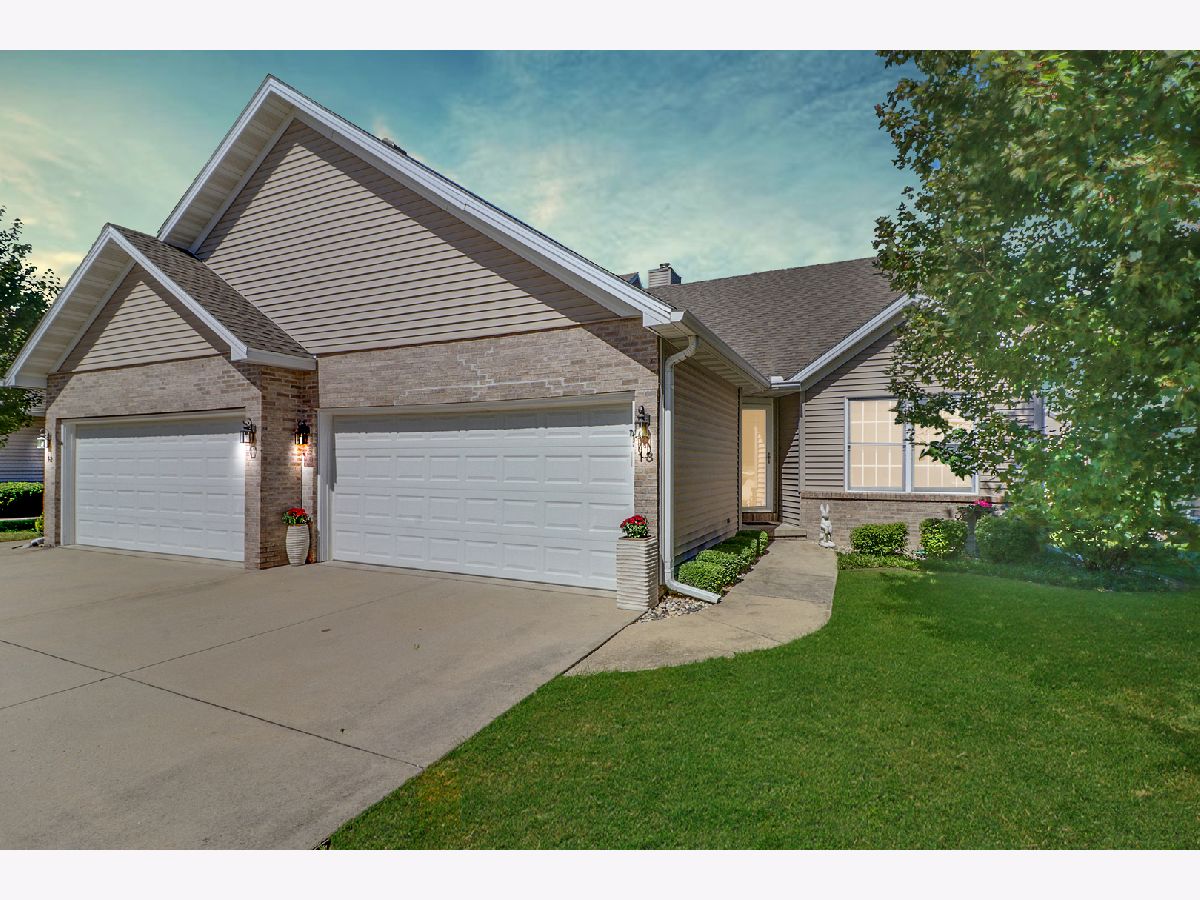 Homes & Condos & Townhomes Sold Windsor Crest Normal Illinois, 107 Blair