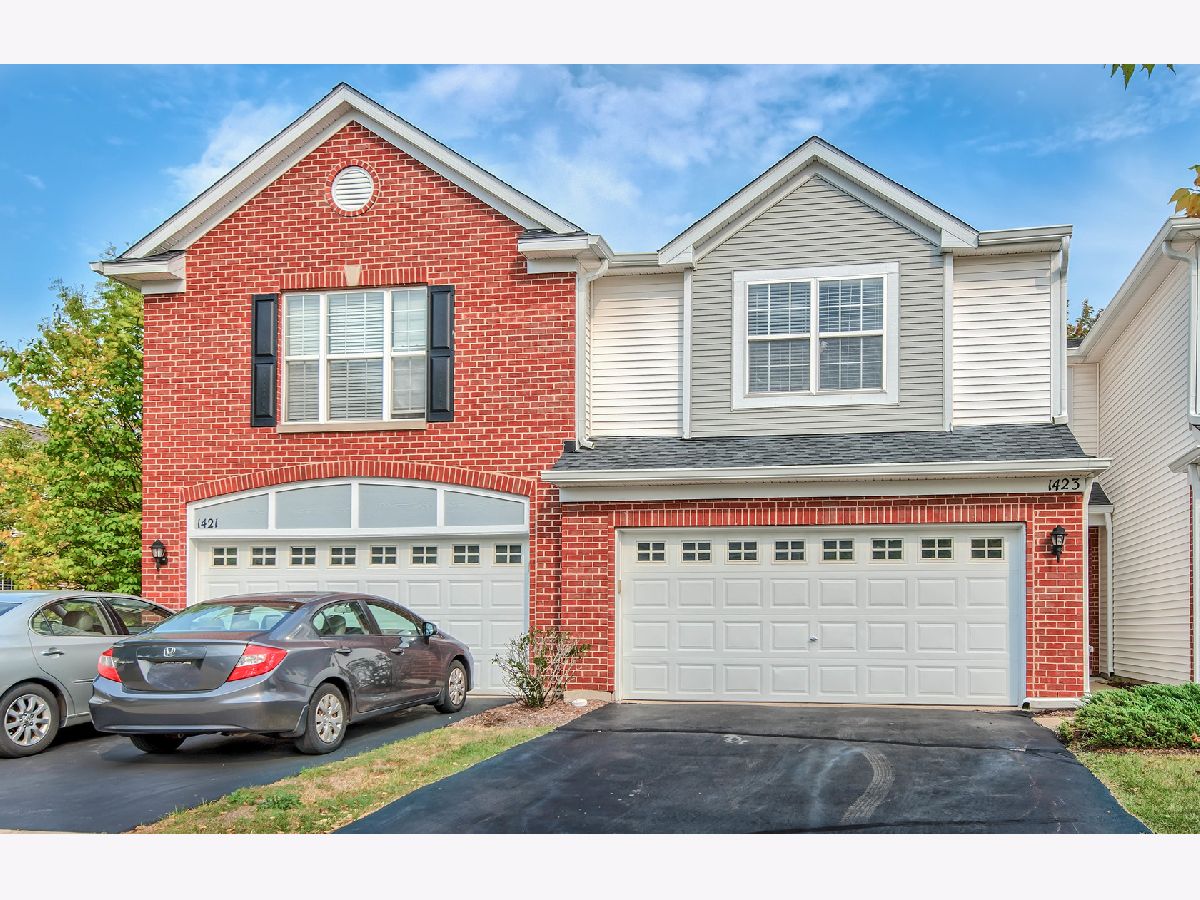 Townhomes Sold Millbrook At Canterbury Algonquin Illinois, 1423 Millbrook