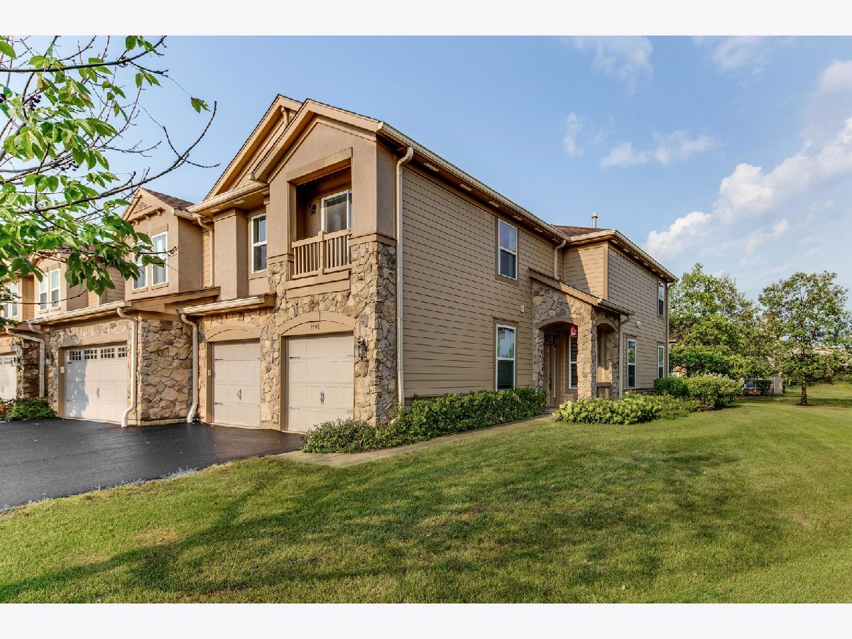 Townhomes Sold Bayhill Vernon Hills Illinois, 1901 Crenshaw