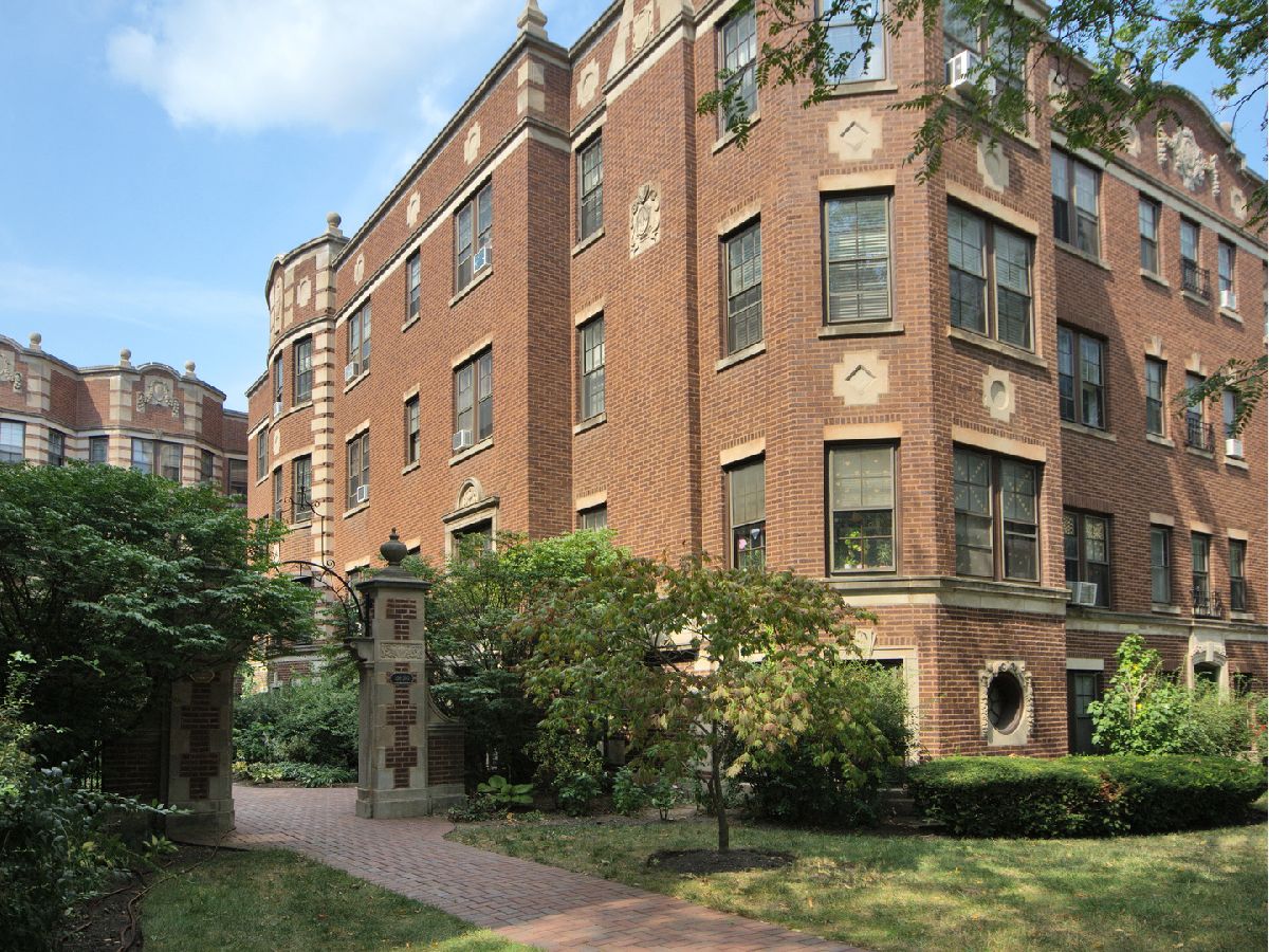 Condominiums Sold St Francis Courts Evanston Illinois, 360 Ridge