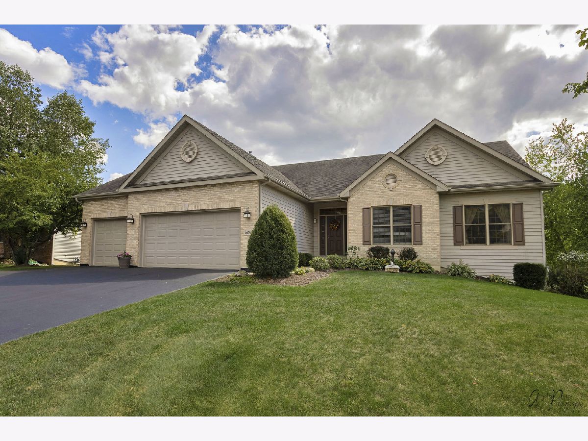Homes Sold Sunset Ridge Richmond Illinois, 5335 Mourning Dove