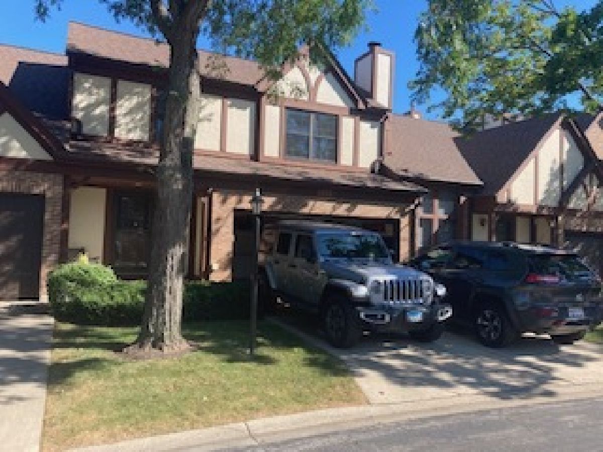 Townhomes & Homes Rented Westchester Place Westchester Illinois, 3005 Ashton