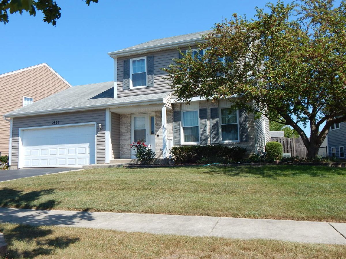 Homes Sold Sunrise At Meadowbrook Lake In The Hills Illinois, 2820 Briarcliff
