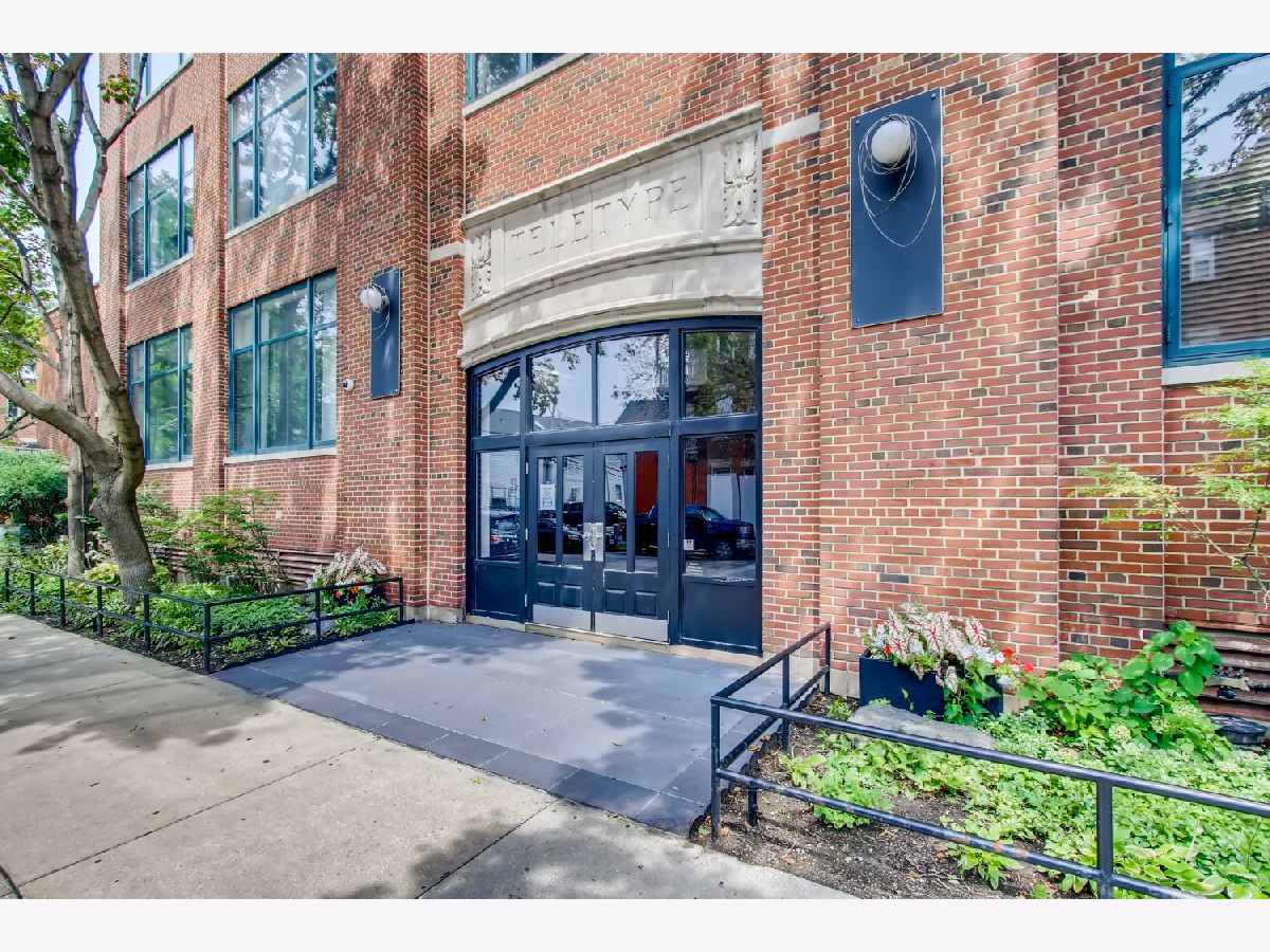 Condominiums Sold Amhurst Lofts Chicago Illinois, 2600 Southport