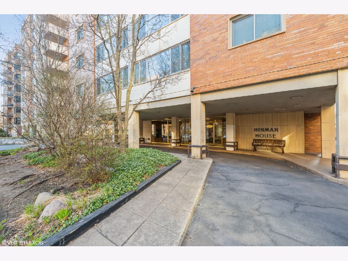 Condominiums Sold Hinman House Evanston Illinois, 1516 Hinman