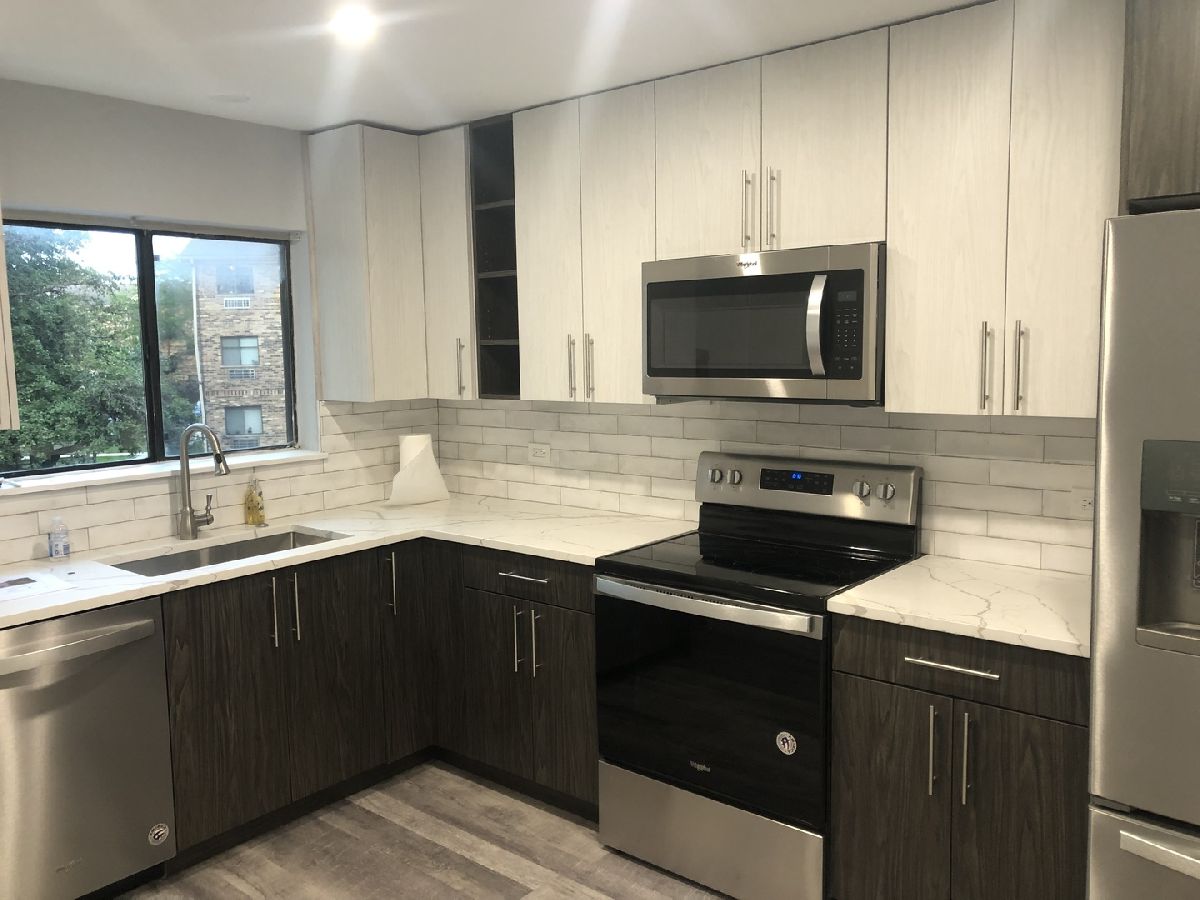 Condominiums Rented Rosewood Arlington Heights Illinois, 2243 Nichols