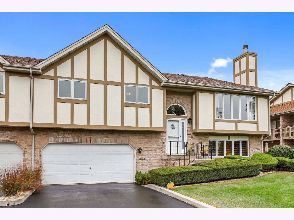Townhomes & Condos Sold Eagles Nest Tinley Park Illinois, 6730 Eagle