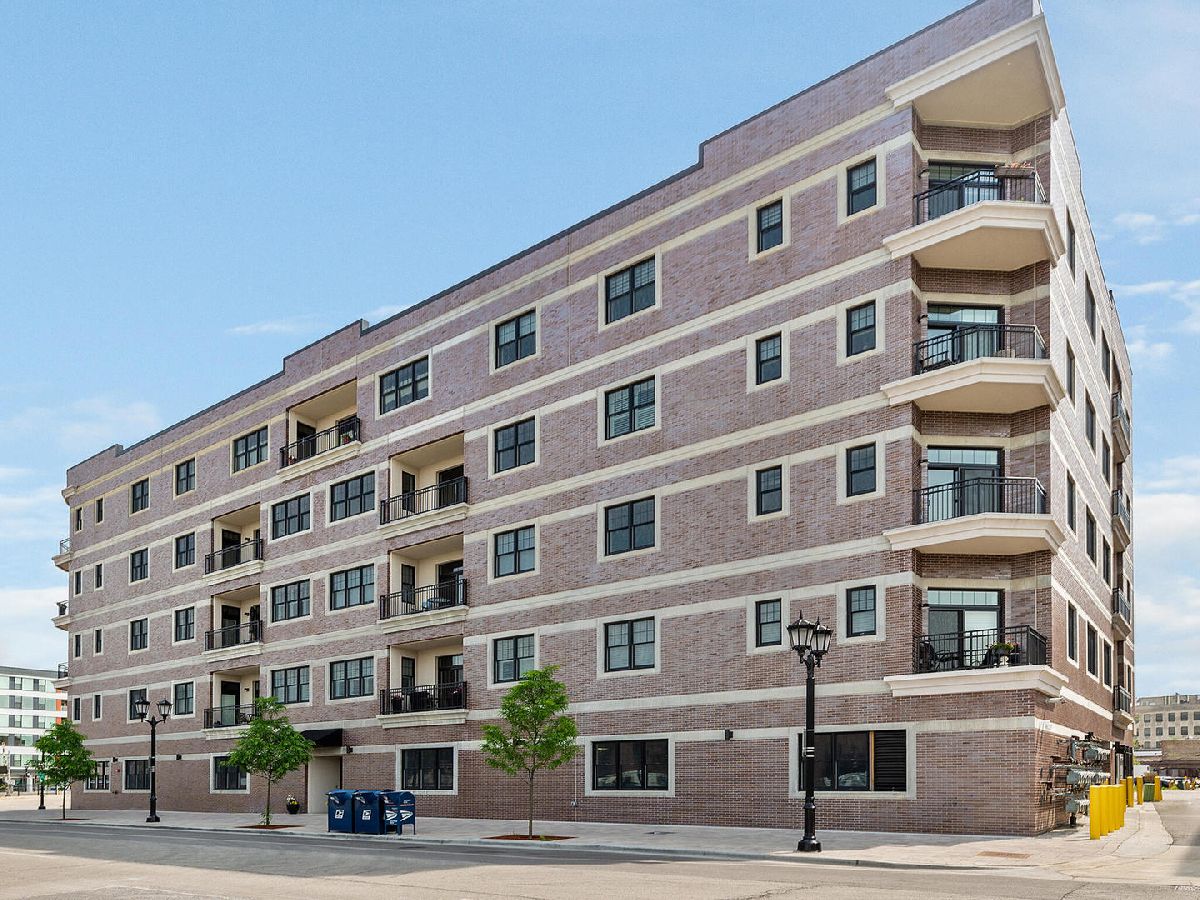 Condos & Townhomes Sold The Hill Elmhurst Illinois, 105 Cottage Hill