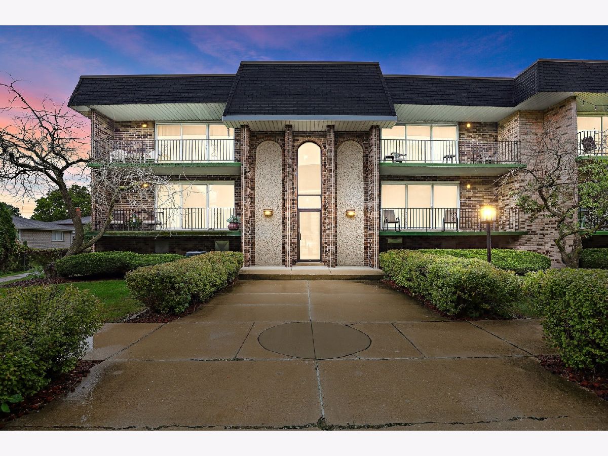 Condominiums & Homes Sold Crawford Estates Oak Lawn Illinois, 9142 Pulaski