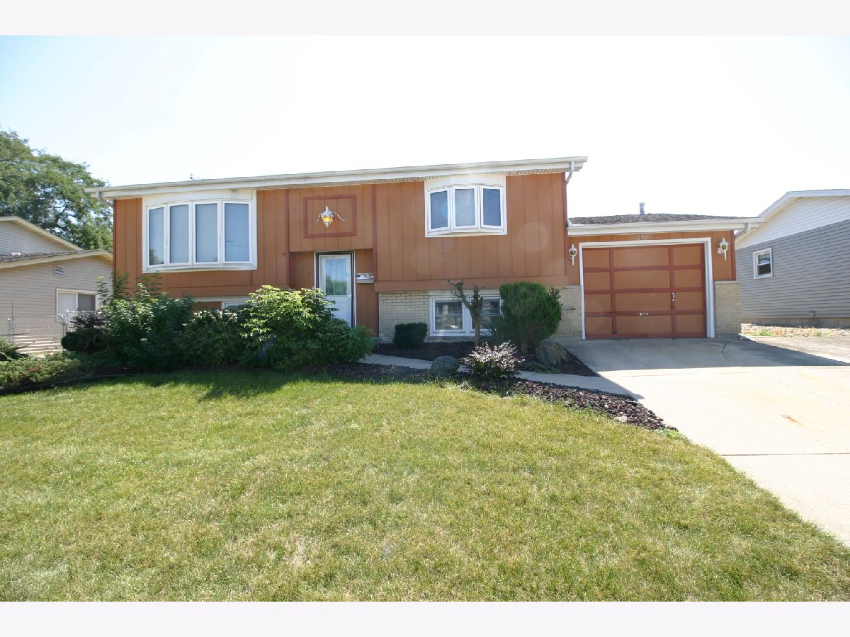 Homes Sold El Morro Oak Forest Illinois, 5905 Essex