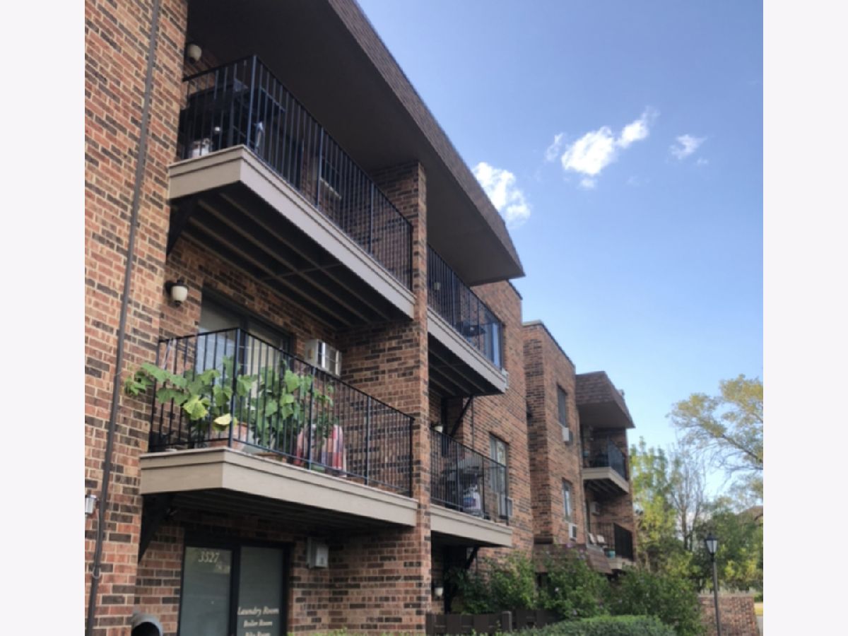 Condominiums & Homes Sold Glenview Courts Glenview Illinois, 3615 Central