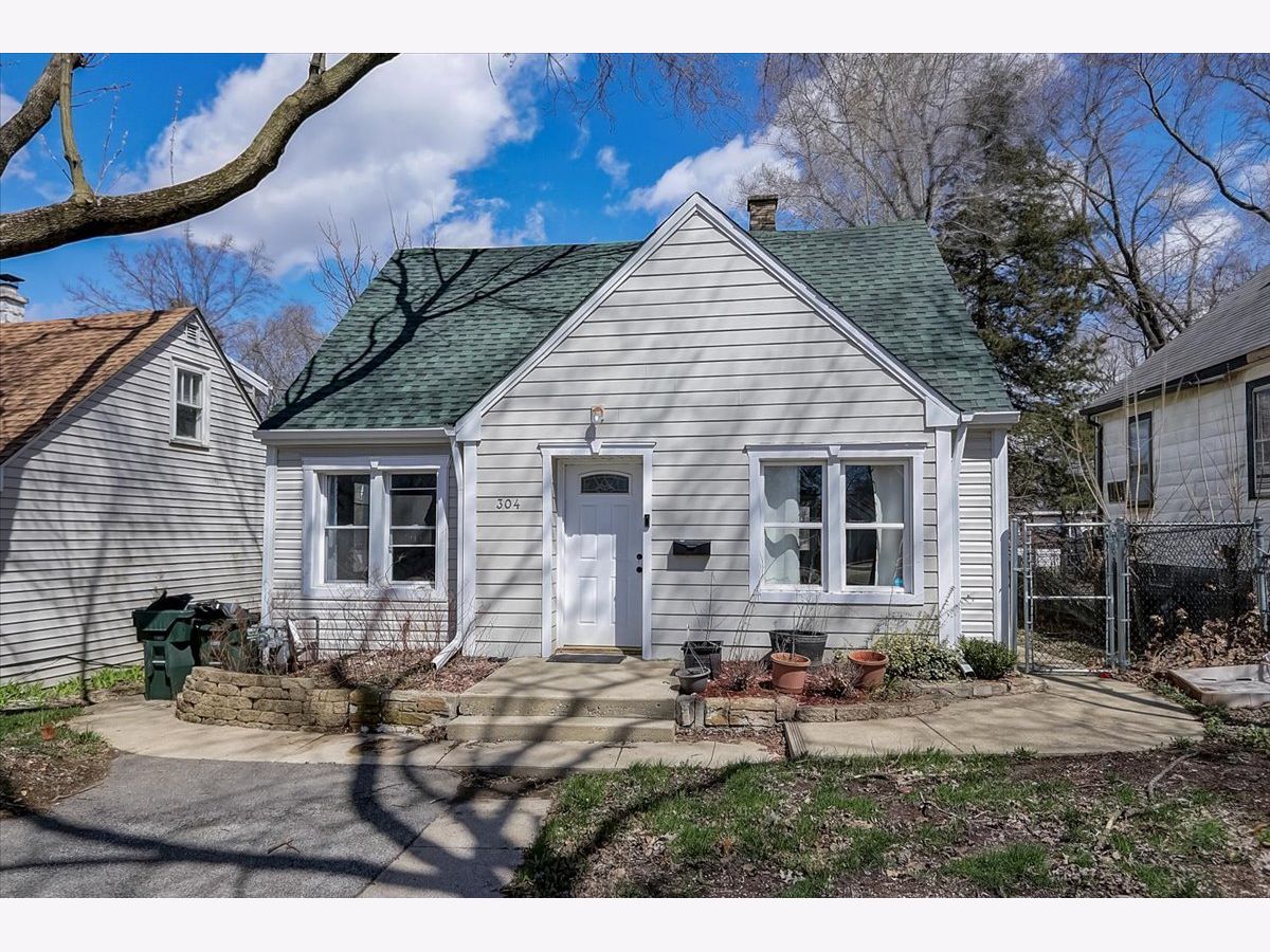 Homes Sold Renehan Beach Round Lake Park Illinois, 304 Washington