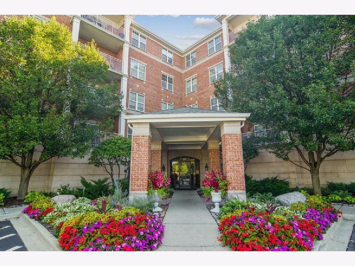 Condominiums Sold Northbrook Pointe Northbrook Illinois, 101 Pointe