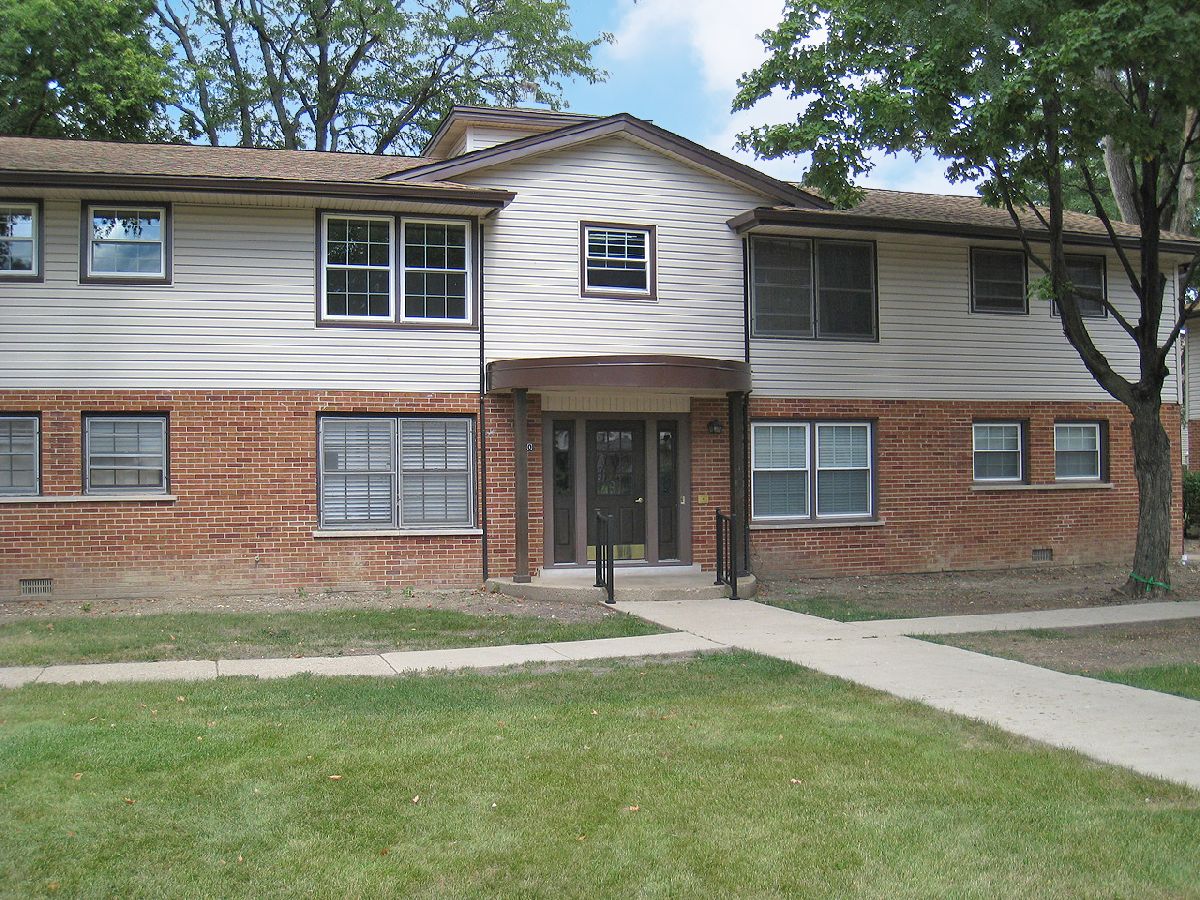 Condominiums Sold Washington Square Elk Grove Village Illinois, 230 Washington
