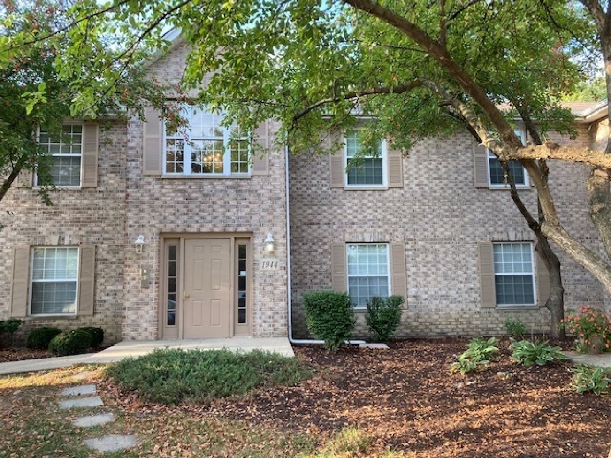 Condominiums Sold Stonegate Of Century Oaks Elgin Illinois, 1944 Matthew