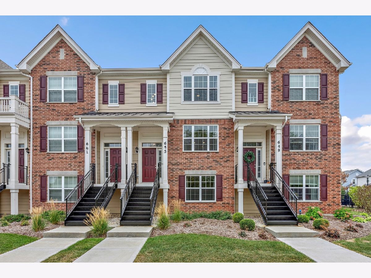 Townhomes Sold Lake Ridge Townhomes Mundelein Illinois, 655 Hickory