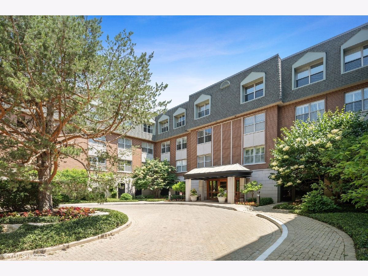 Condominiums Sold Park Claridge Highland Park Illinois, 800 Deerfield