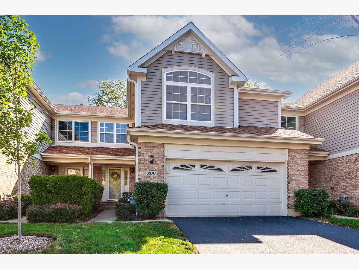 Townhomes & Homes Sold Grosse Pointe Circle Vernon Hills Illinois, 309 Bloomfield