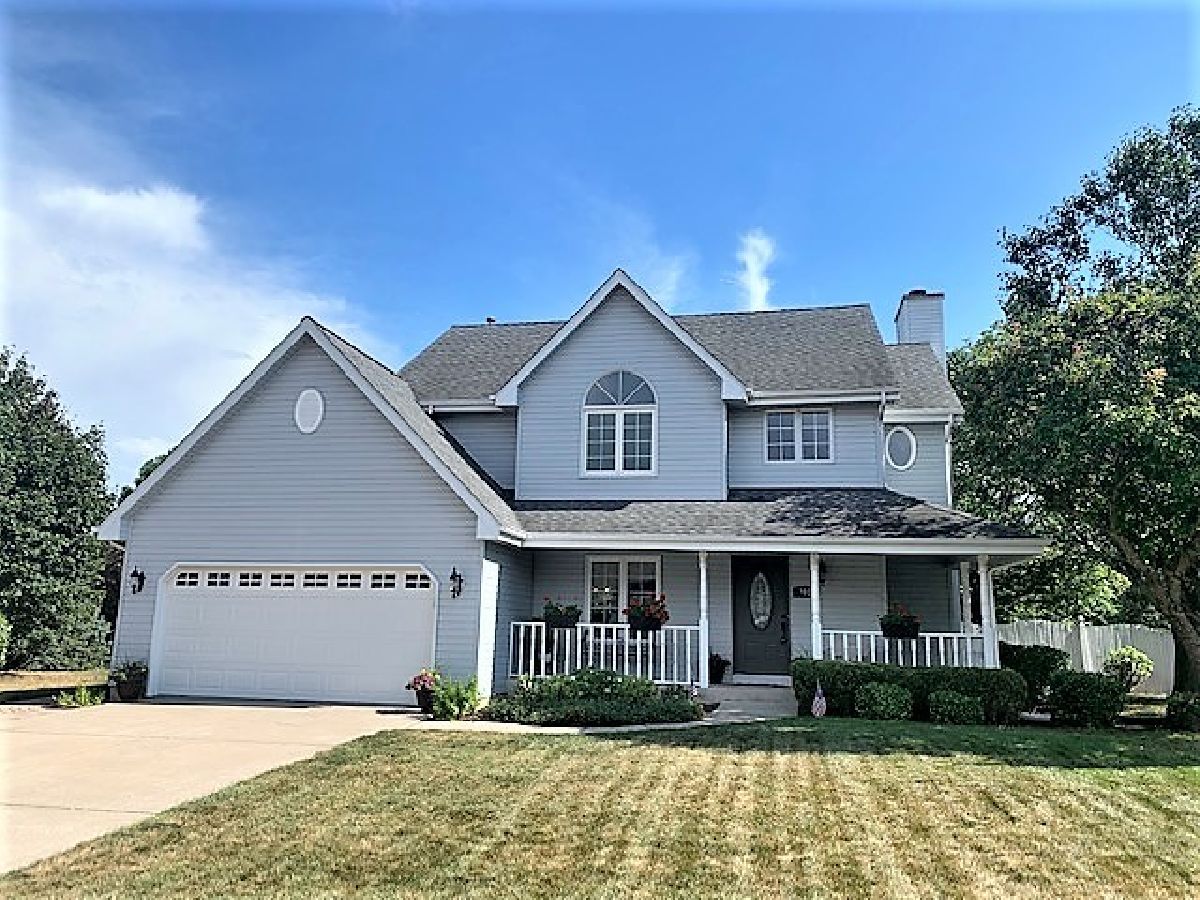 Homes Sold Vintage Shorewood Illinois, 702 Dover
