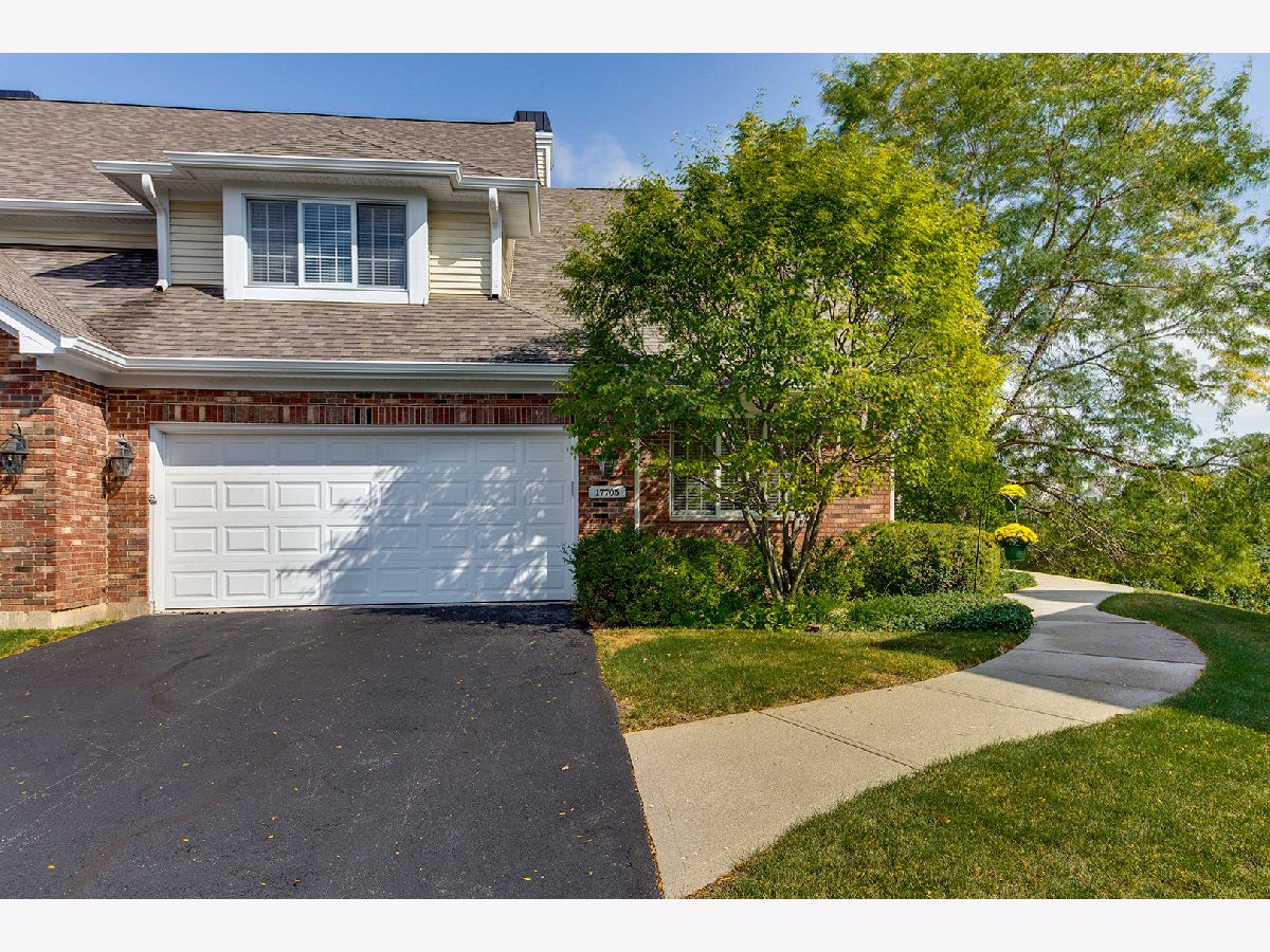 Townhomes Sold Asters On Almond Grayslake Illinois, 17705 Stone Manor