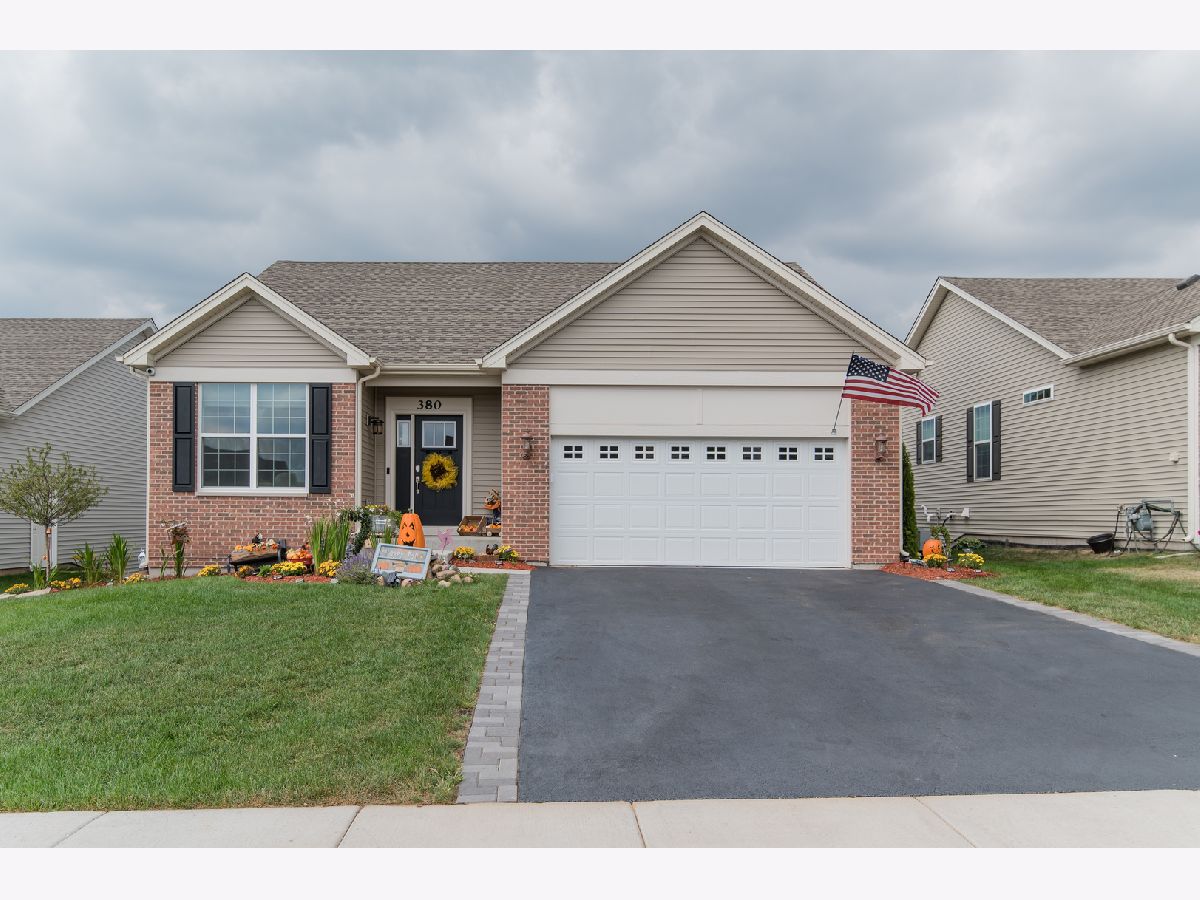 Homes & Condos & Townhomes Sold Andare At Glenloch Algonquin Illinois, 380 Mahogany