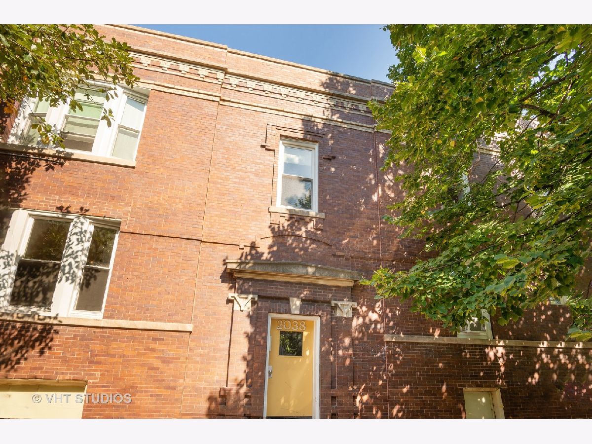 Townhomes & Condos & Homes Sold Roscoe Village/lakeview Chicago Illinois, 2038 School