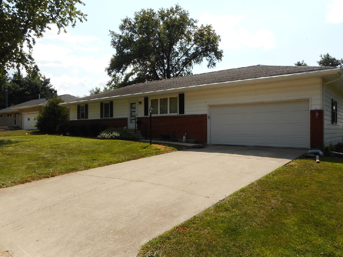  Sold Armington Illinois, 115 North