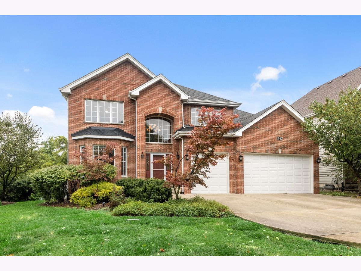 Homes & Condominiums Sold Darien Ridge Darien Illinois, 1042 Sean