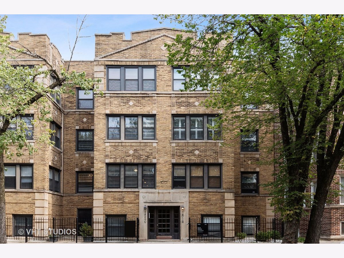 Condominiums Sold Brixton Collection Chicago Illinois, 1520 Addison