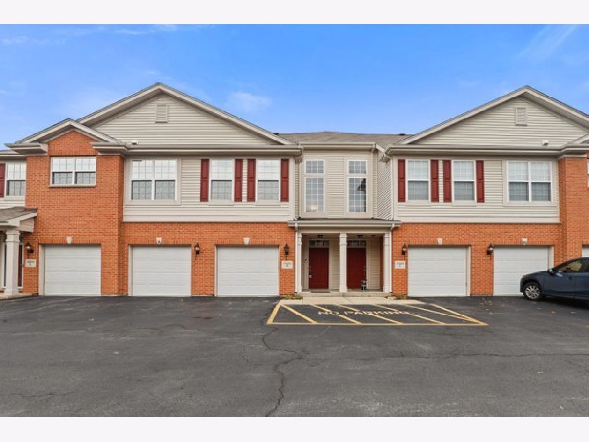 Bridgeview Place Bridgeview IL, Townhomes & Condos For Sale & For Rent