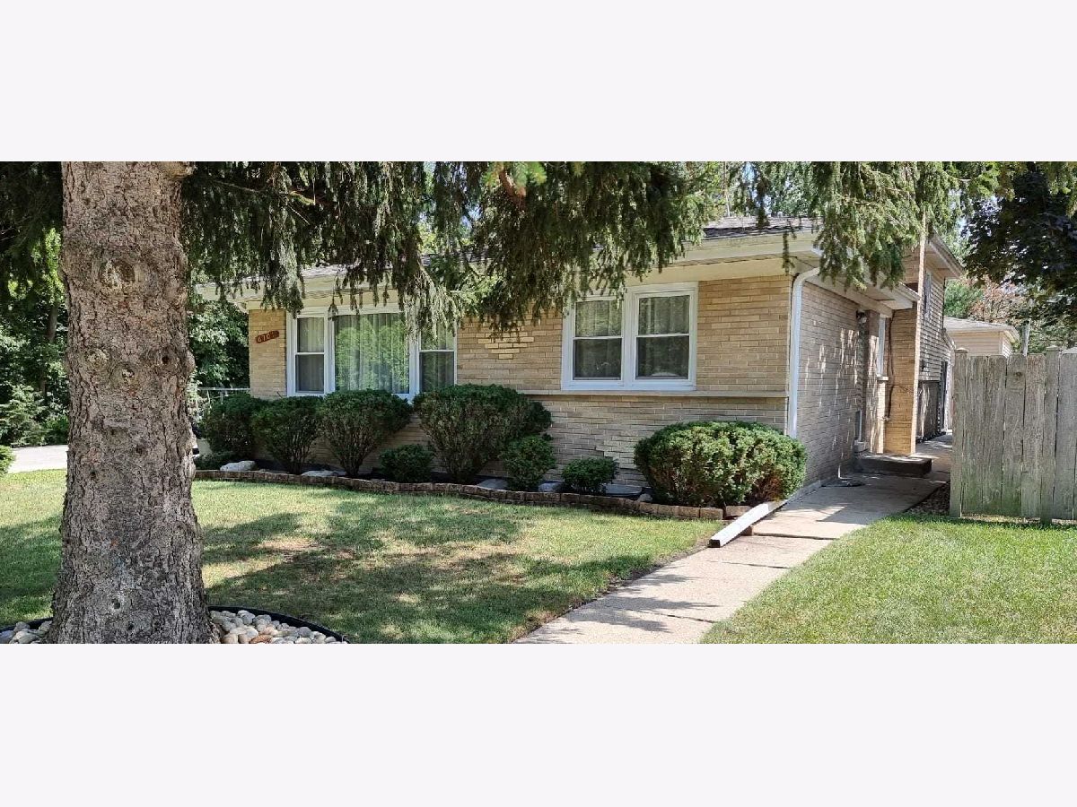 Condominiums & Homes Sold Bunker Hill Niles Illinois, 6701 Forest View