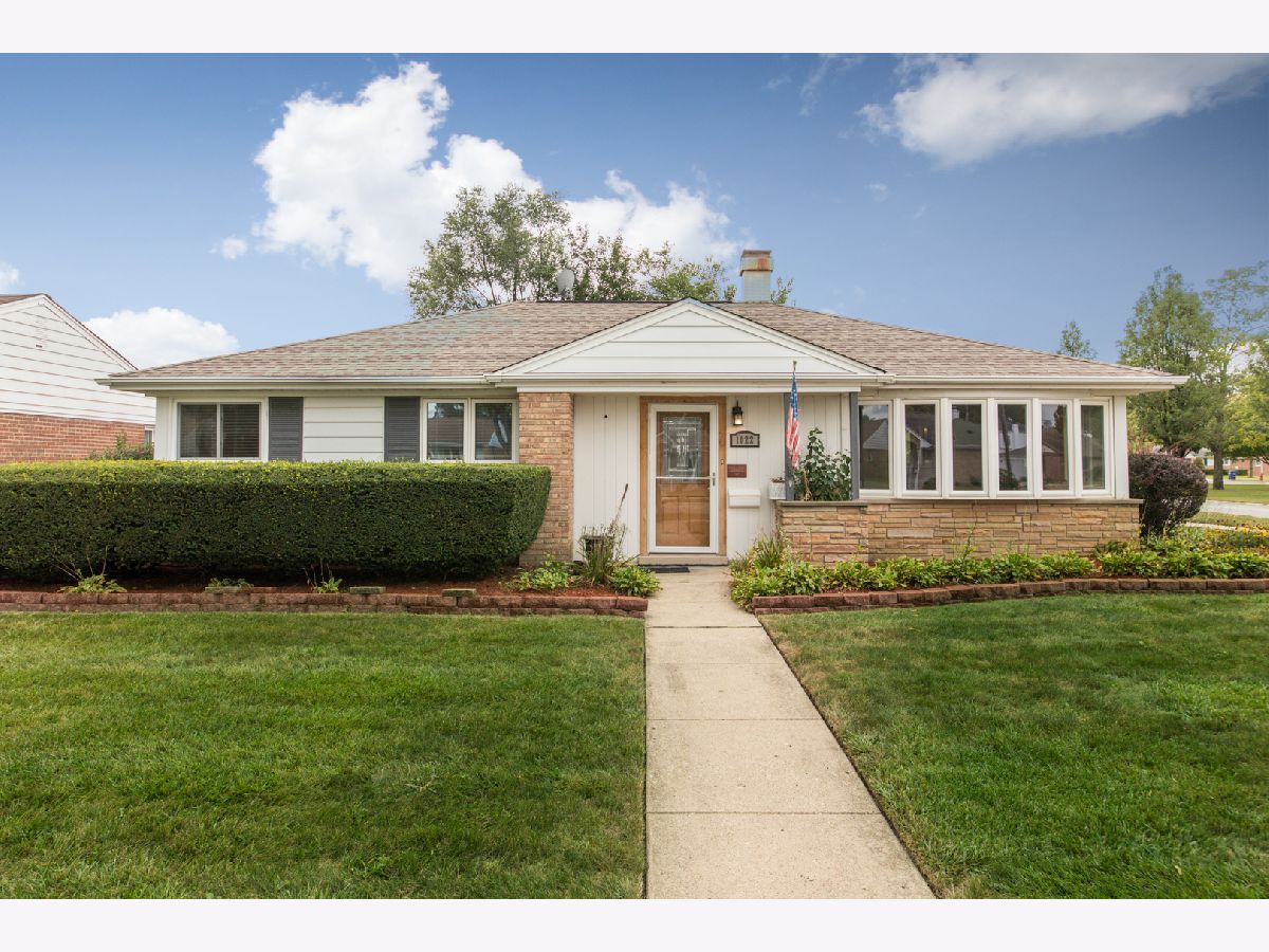 Homes Sold Homerican Villas Des Plaines Illinois, 1022 Villa