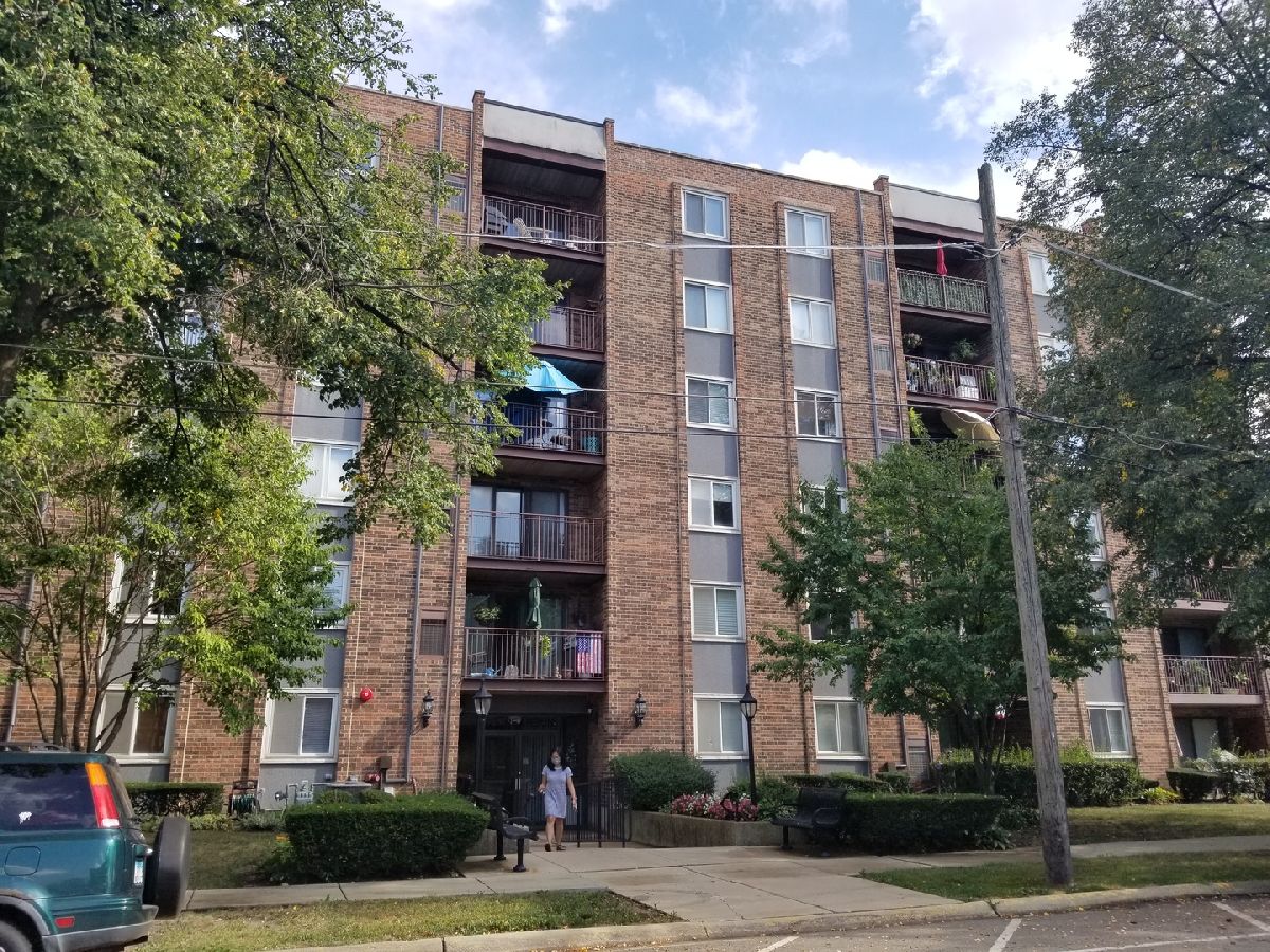 Condominiums Sold Diplomat Of Des Plaines Des Plaines Illinois, 825 Pearson