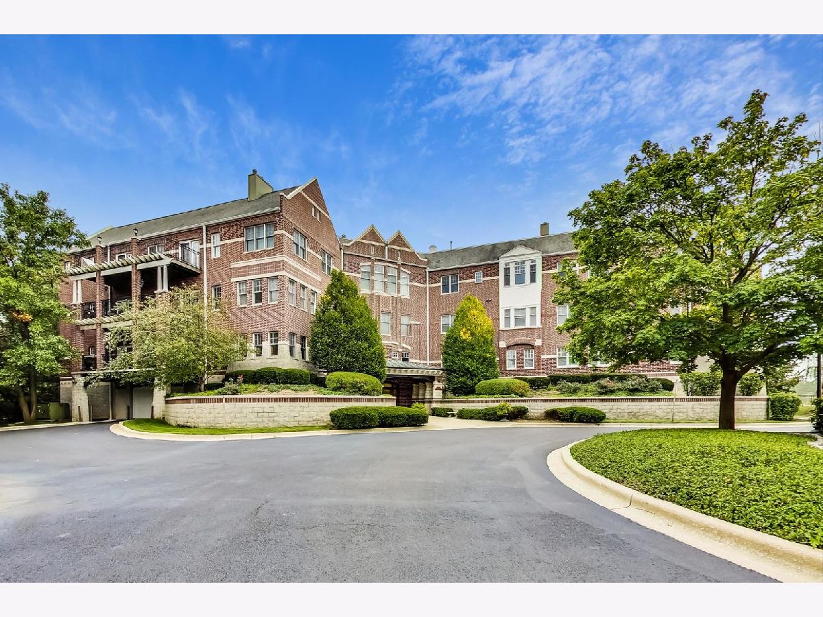 Condominiums Sold The Ponds At Sunset Ridge Northbrook Illinois, 2365 Waukegan