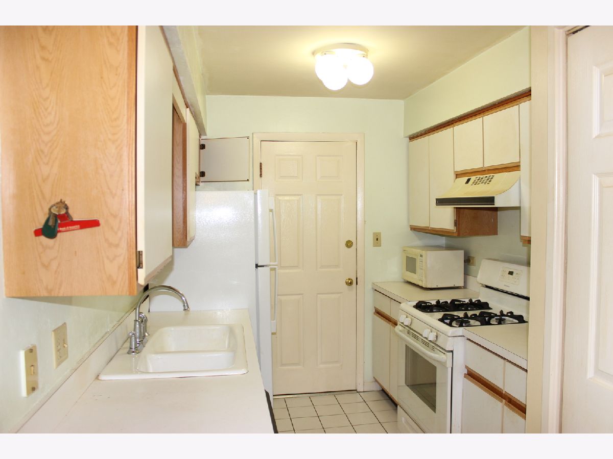 Condominiums Sold Elim View Crestwood Illinois, 5723 129th