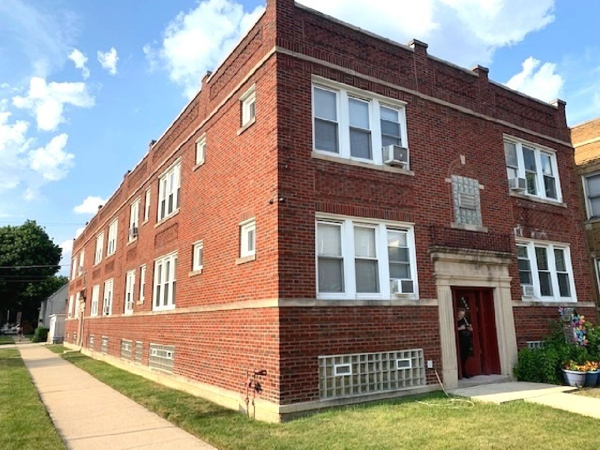 Condos & Townhomes & Homes Sold Portage Park Condos Chicago Illinois, 4954 Patterson